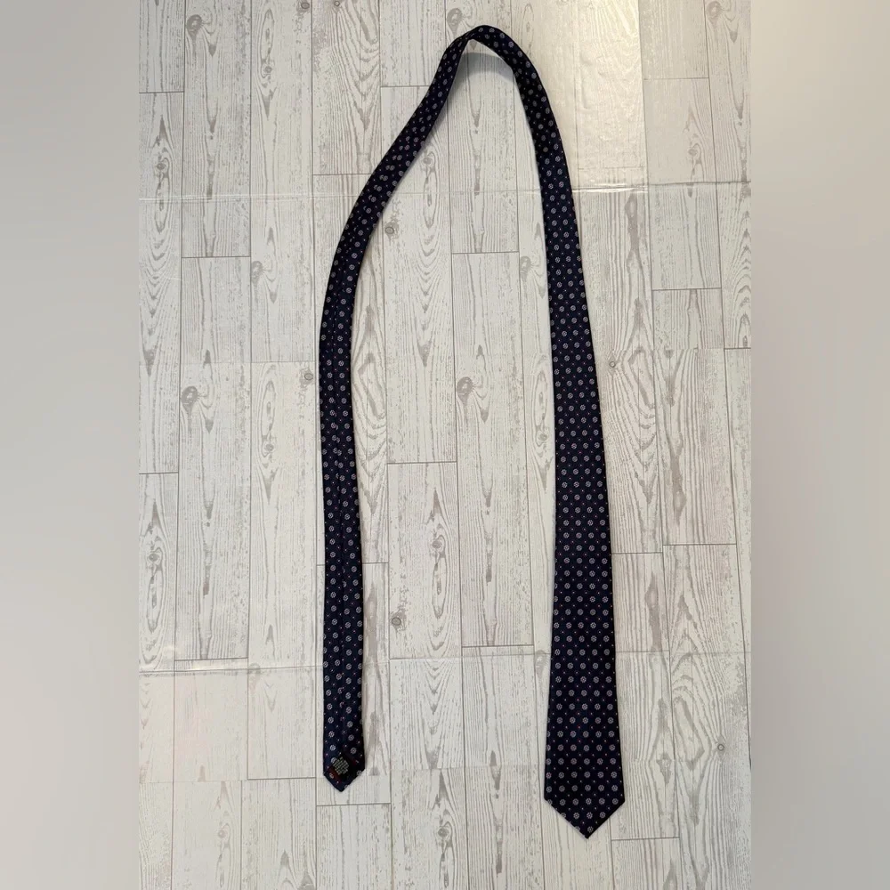 Lands End, Floral, Purple‎ / Navy, 100% Silk Necktie